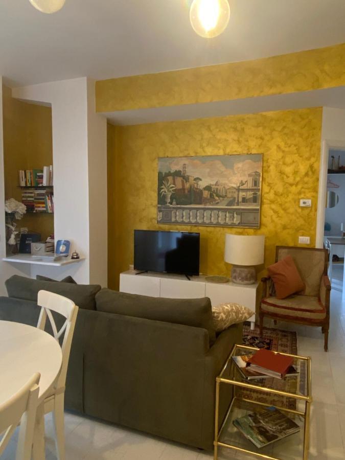 Conny'S Home โรม ภายนอก รูปภาพ